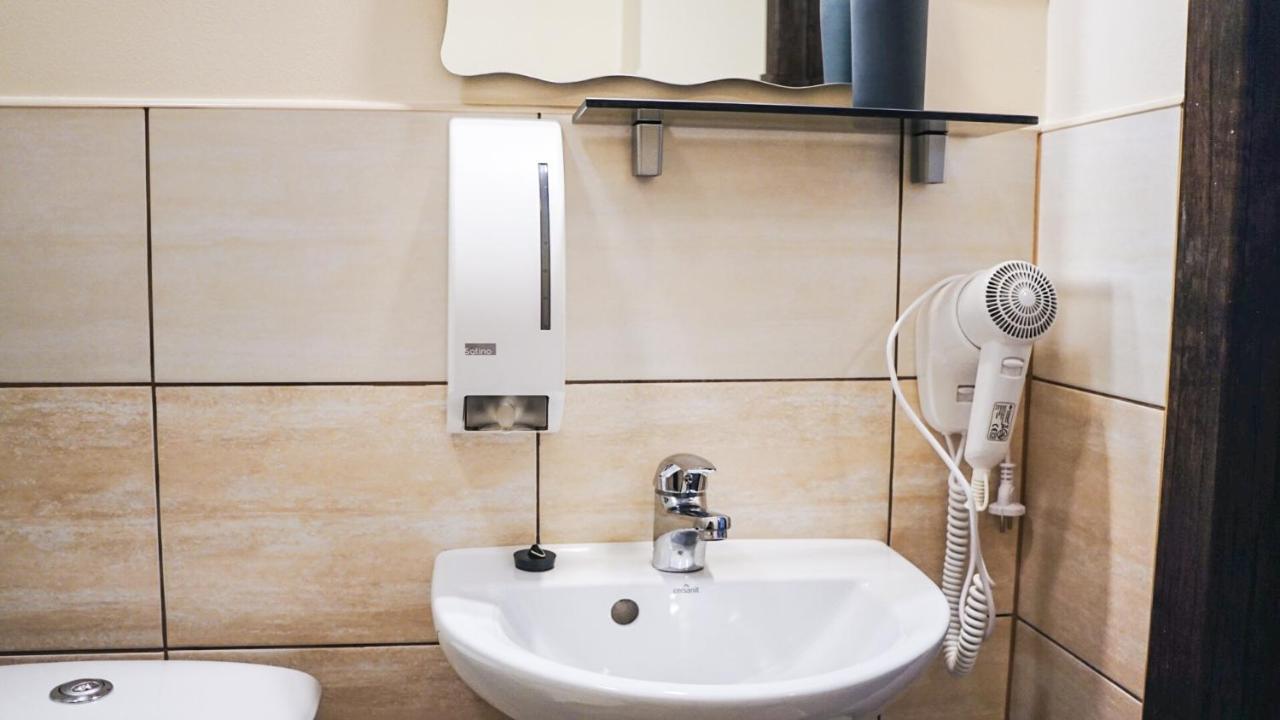 Bella Riga Hotel With Self-Check In Ngoại thất bức ảnh